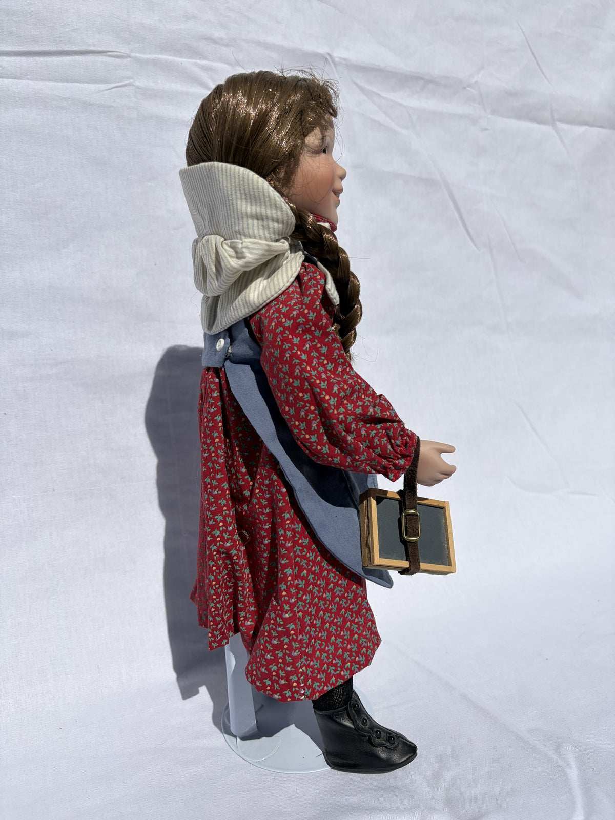 Ashton-Drake Galleries ‘Laura’ Little House on the Prairie Doll