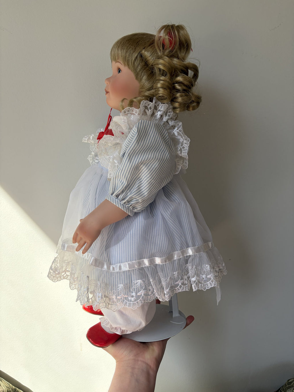 Ashton-Drake Galleries Porcelain Doll 45SDA/5000
