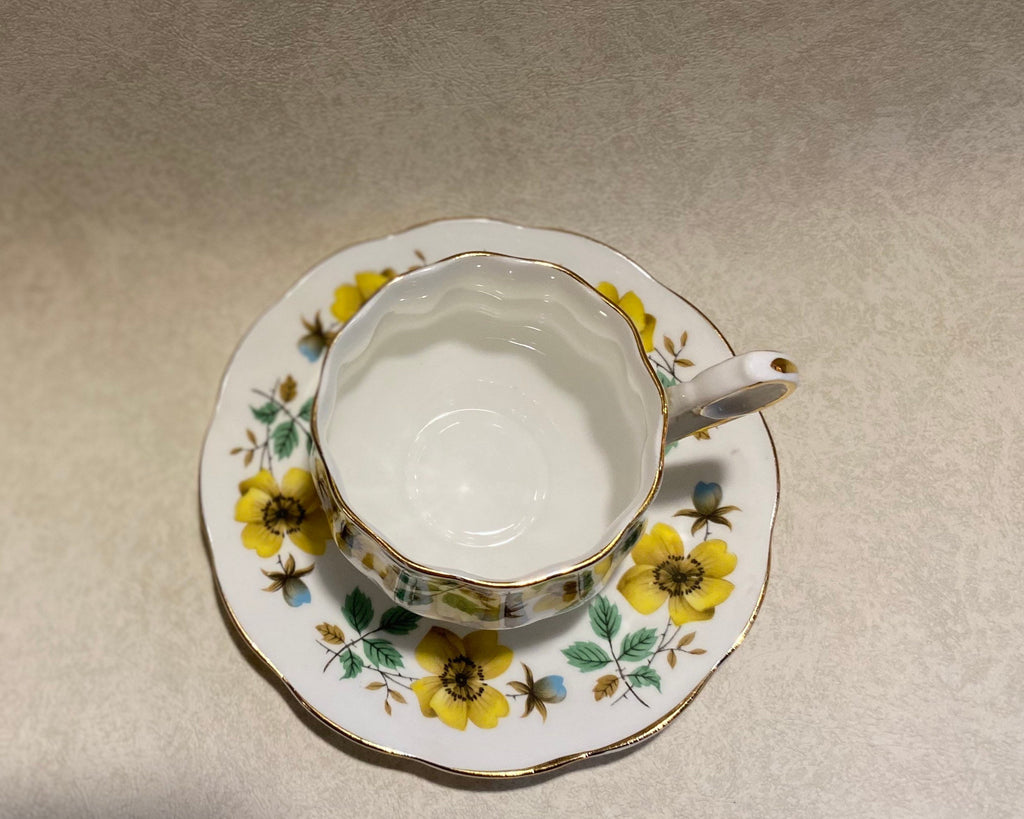 Elizabethan Fine Bone China Teacup & Saucer — Taylor & Kent — England