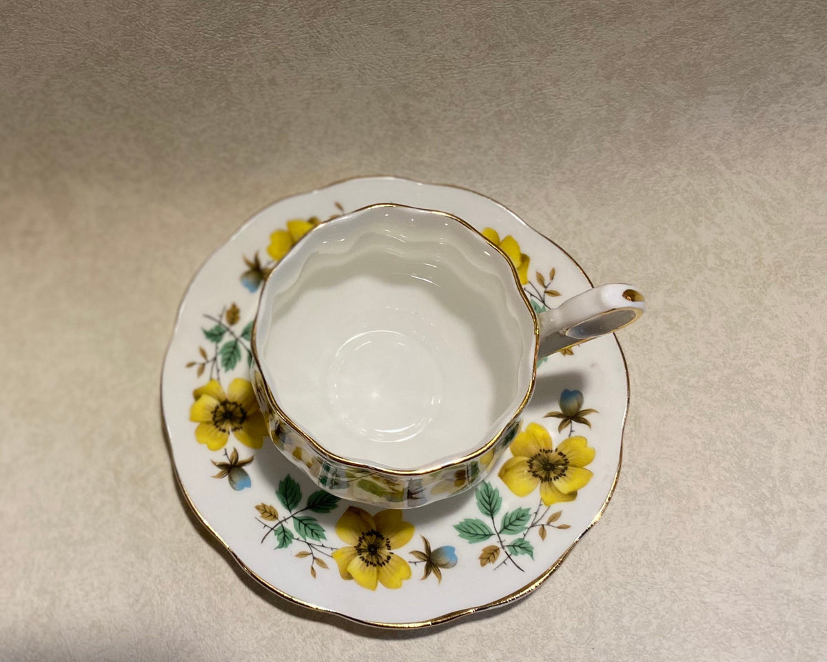 Elizabethan Fine Bone China Teacup & Saucer — Taylor & Kent — England