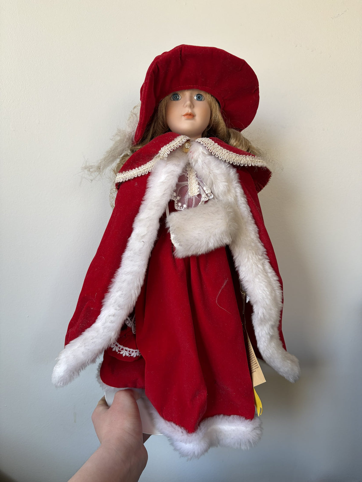 Sweet Charity Porcelain Doll La Collection Artisan No. 898/1000