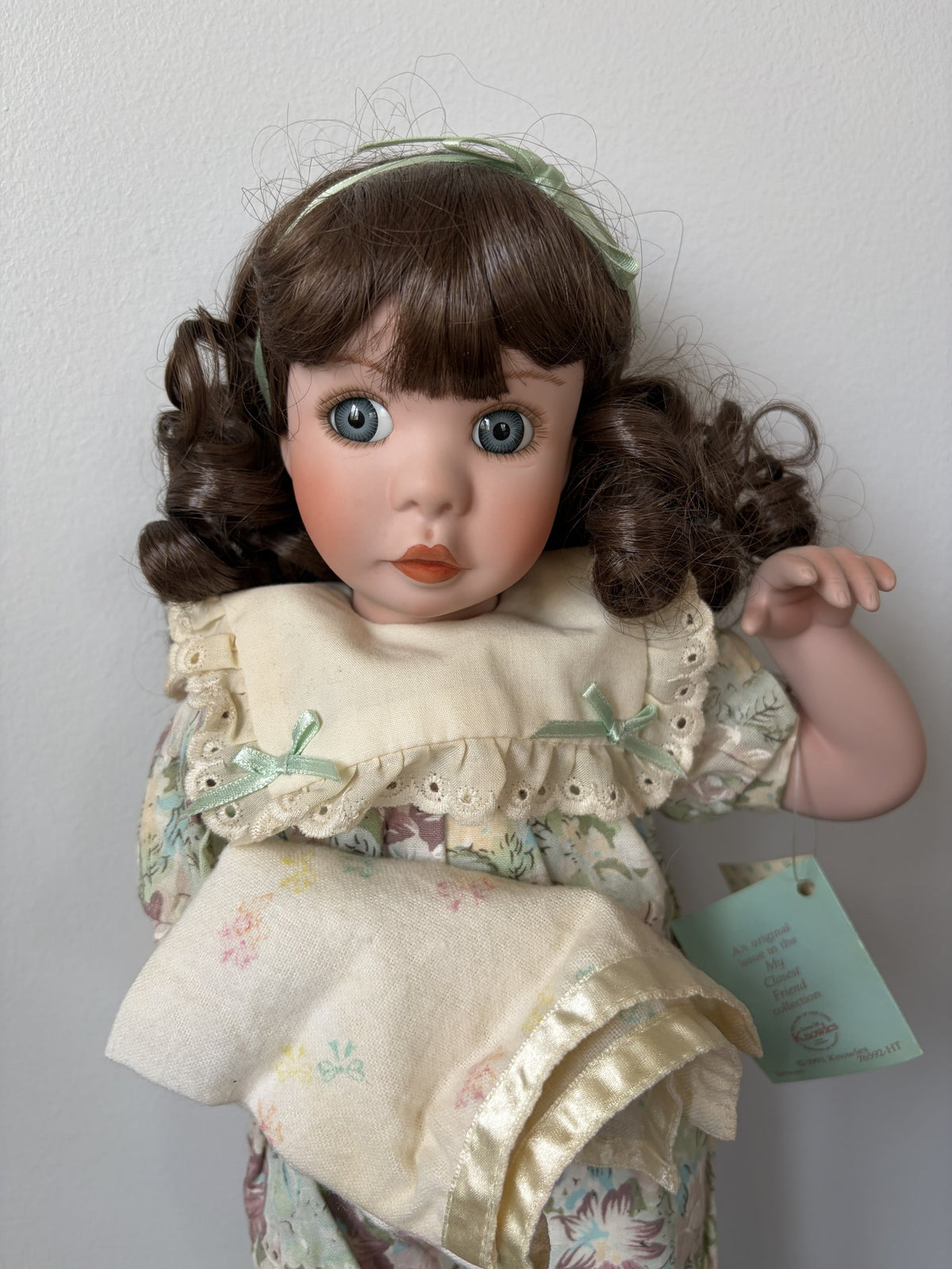 Edwin M. Knowles Porcelain Doll ‘Me and My Blankie’ My Closest Friend 1991